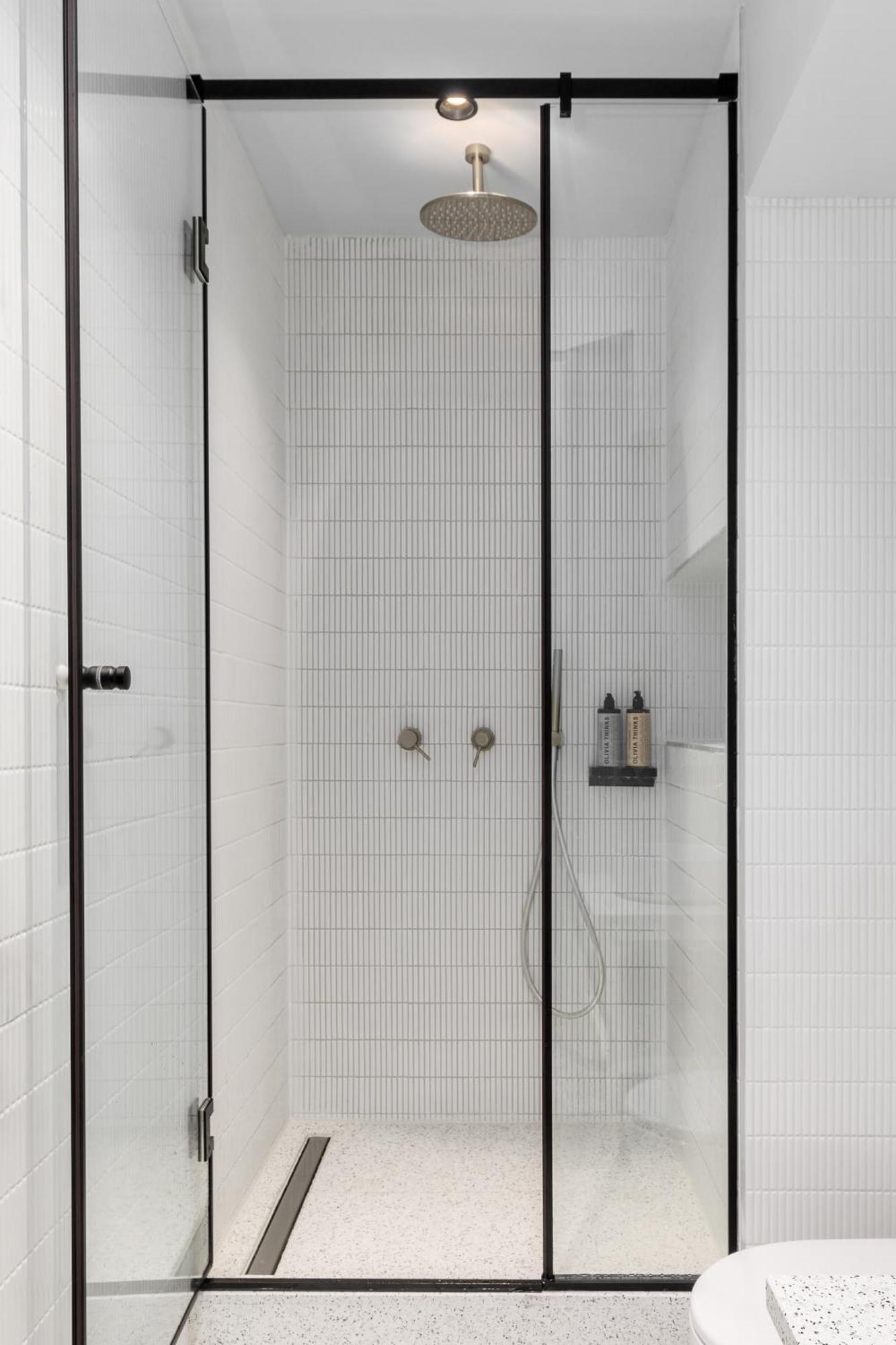 Nero Luxury Suites By Zennova Thessalonique Extérieur photo